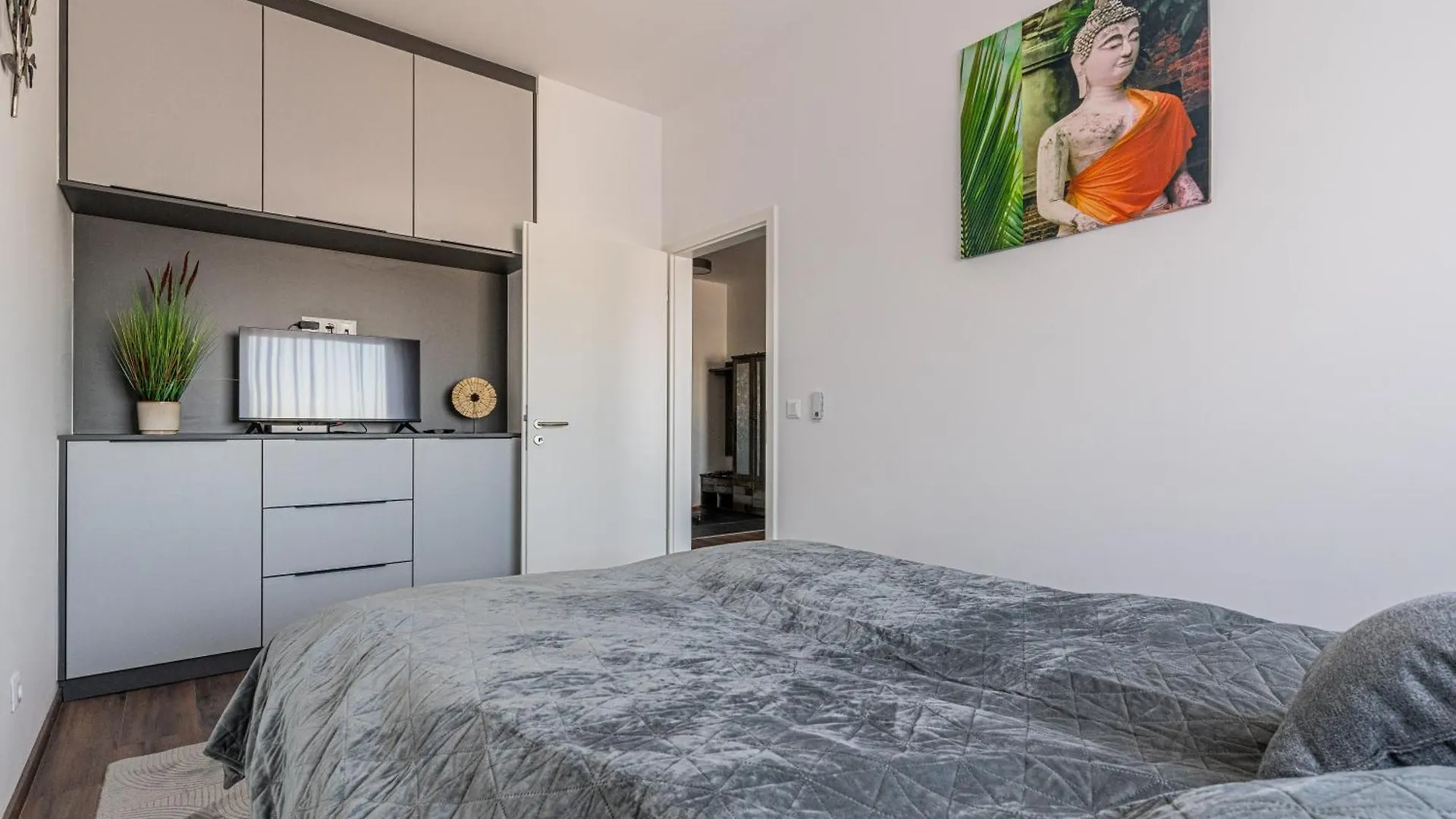 Just Finished! New Cozy Apartment With Parking Budapest 0*,